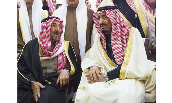 World leaders fly to Saudi Arabia to offer condolences