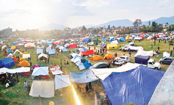 Nepal temblor: Tent cities spring up