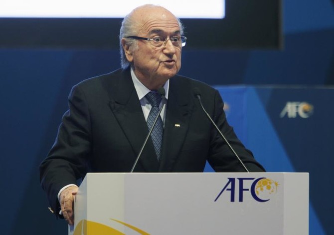 Strategic pull-out possible for Blatter rivals