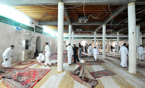 Mass funeral for Qatif bombing victims