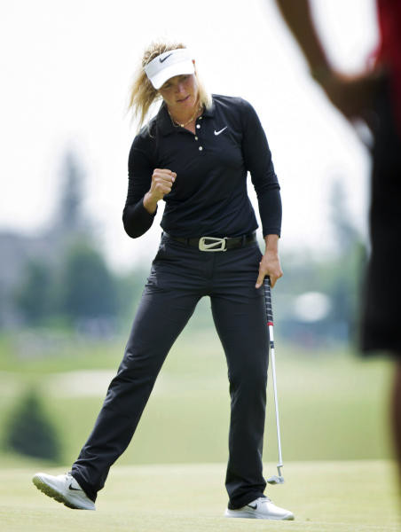 Pettersen, Uribe share lead at Manulife Classic