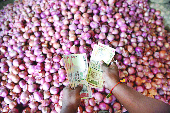 Food price surge gives headache to Indian central bank