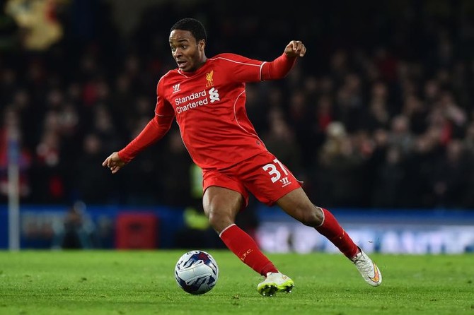 Sterling completes record move to Manchester City