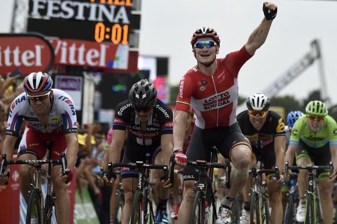 Greipel rules Tour 15th stage, Froome retains lead