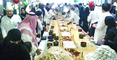 Hotel in Madinah welcomes visitors with large kunafa