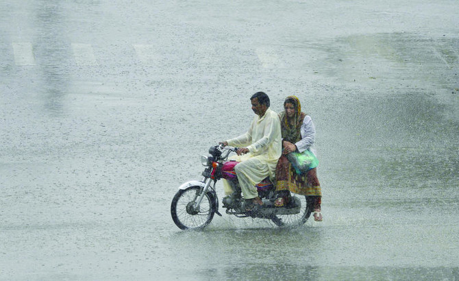 Flash floods kill 28 across Pakistan