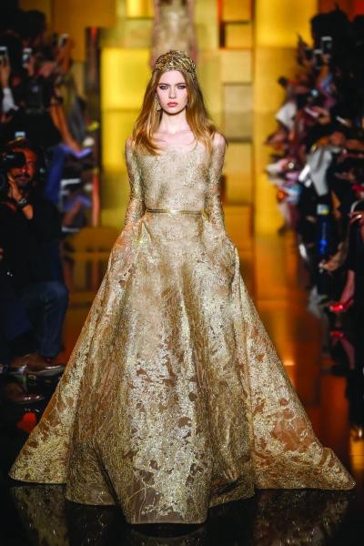 Elie Saab’s touch of gold in fall/winter show