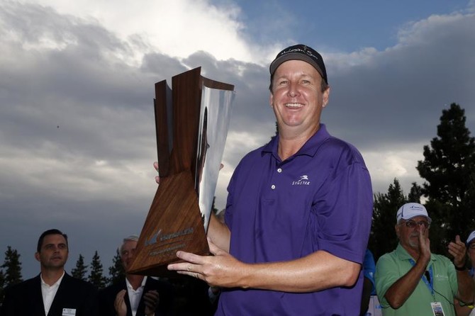 J.J. Henry wins Barracuda Championship in playoff