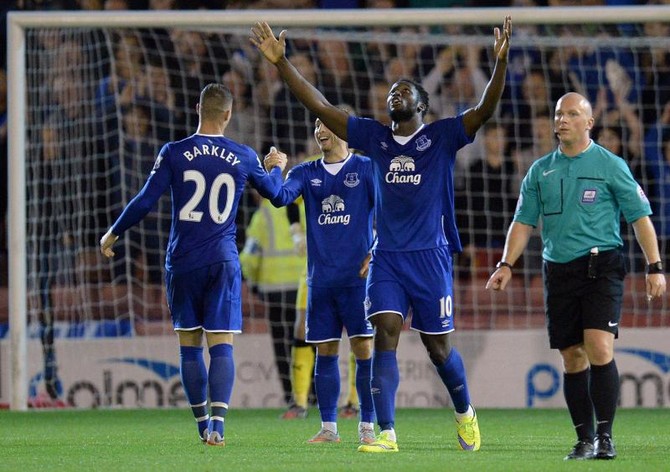 Everton survives Barnsley scare as Martinez slams Stones ‘circus’