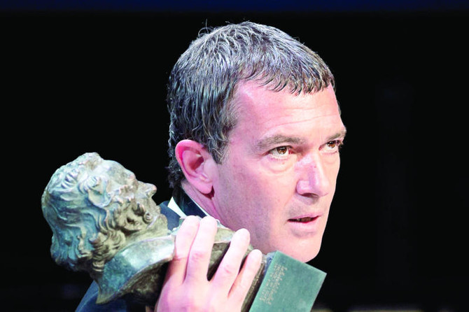 Antonio Banderas Swaps Film For Fashion With College Stint Arab News