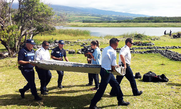 France: Wing part found on Reunion from MH370