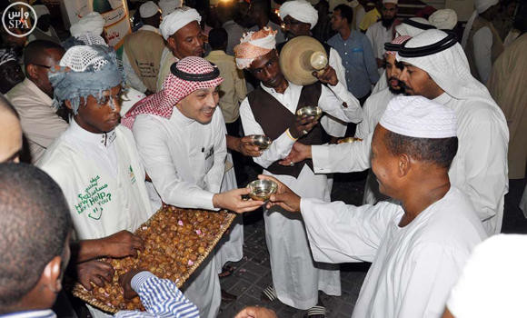 Pilgrims given food, medical tips to ensure healthy Haj