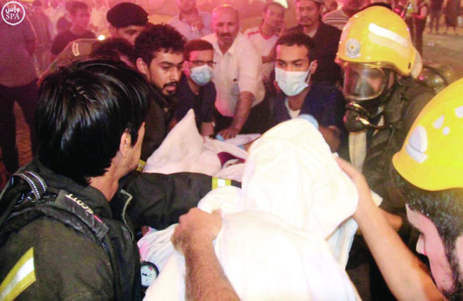 2 pilgrims injured in Makkah hotel fire