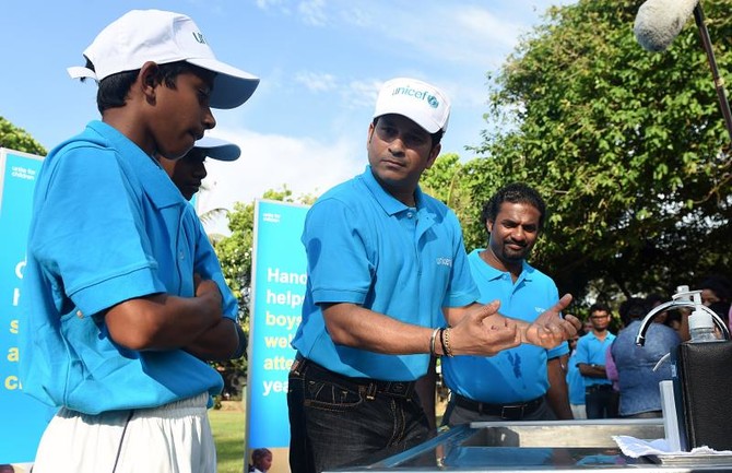 Tendulkar bats for sanitation to save children