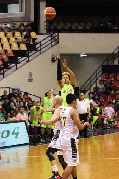 File:PBA - Globalport vs Barako Bull - William Wilson-Barako Bull