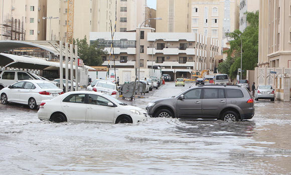 Flooding brings Qatar to near standstill