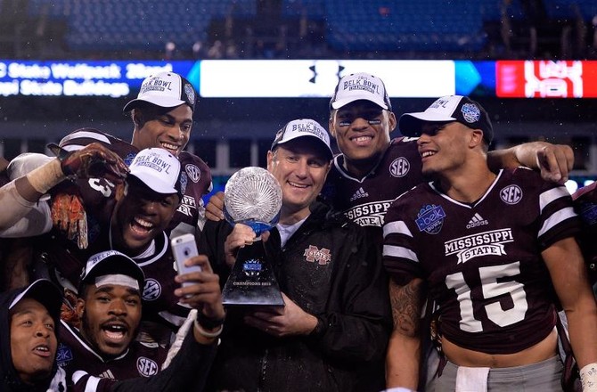 Prescott, Miss. State top N.C. State 51-28 in Belk Bowl