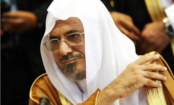 Saleh bin Humaid wins King Faisal Prize for Service to Islam