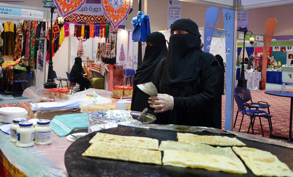 Jobs for Saudi women as cooks, waitresses under study