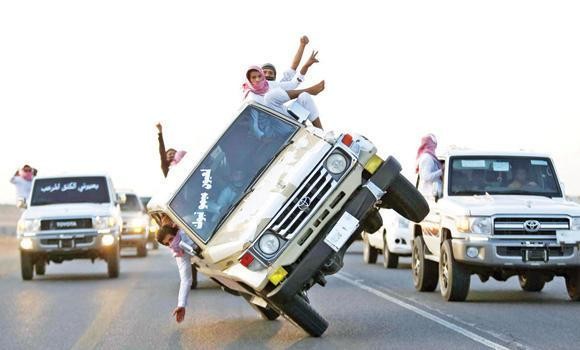 Drifters new stunt Burn the vehicle after demonstration Arab News