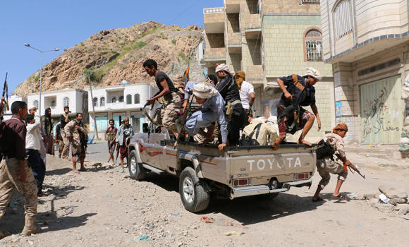 Hadi govt says Hezbollah fighting alongside Houthis