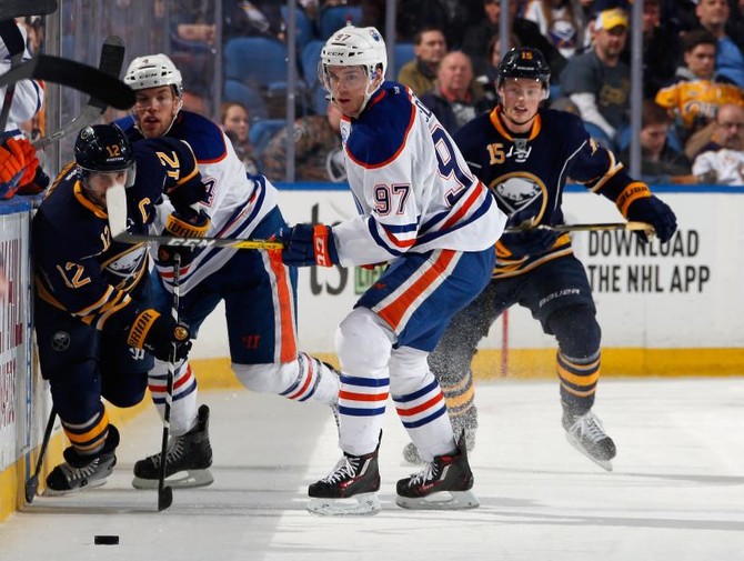 McDavid Gets 2nd Goal In OT, Oilers Beat Sabres 2-1 | Arab News