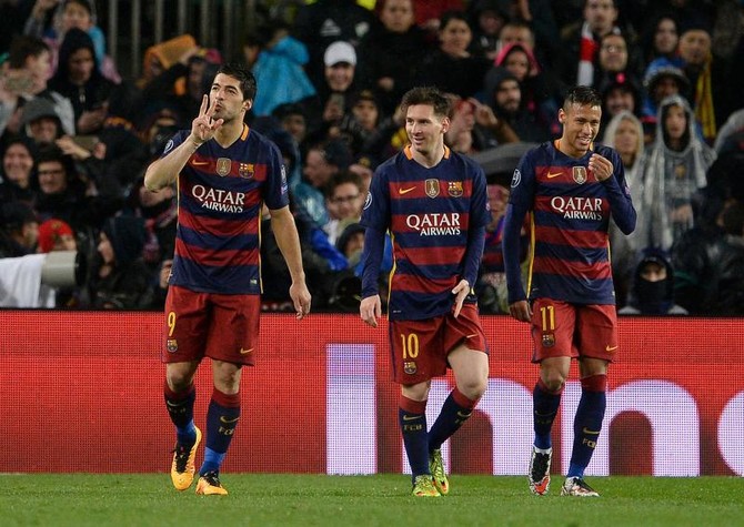 Barca star trio outguns Arsenal to reach quarters