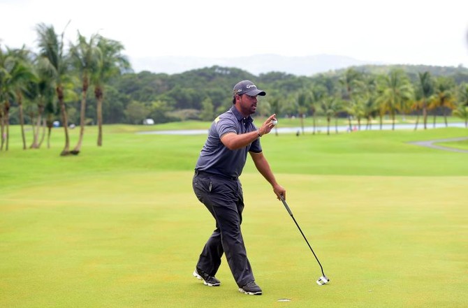 Campos holds onto lead at home in Puerto Rico Open