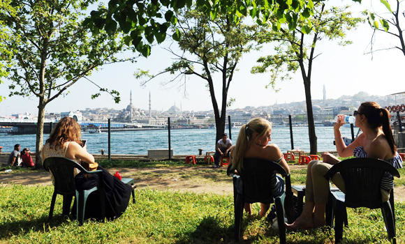 US warns: ‘Credible threats’ to Antalya, Istanbul tourist sites