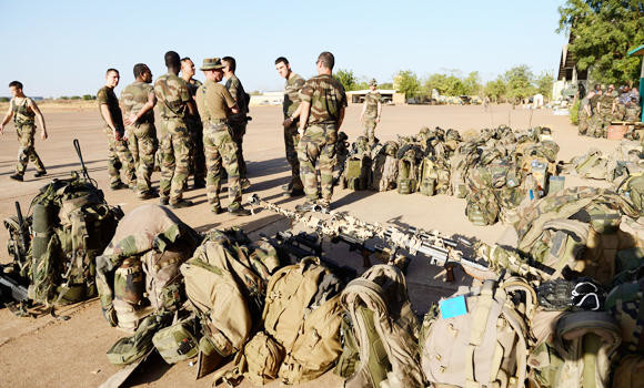 Mali mine blast leaves 3 French troops dead