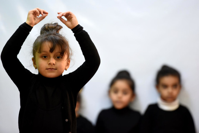 Girls learn ballet steps in conservative Upper Egypt