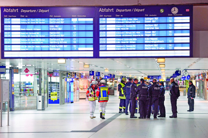 Axe attacker held after injuring 7 at German station