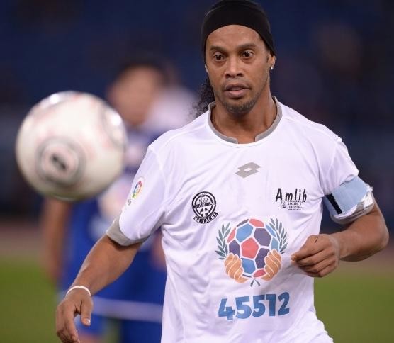 Brazil S Ronaldinho To Visit Pakistan Arab News