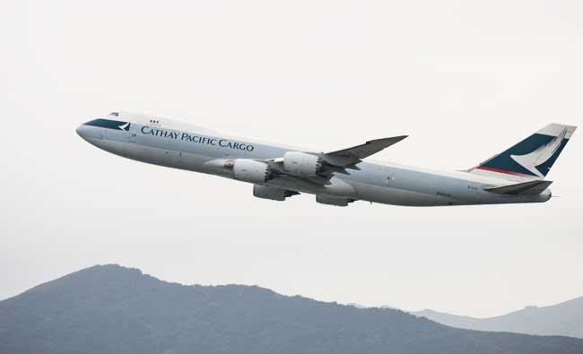 Cathay Pacific posts 1st annual loss since 2008