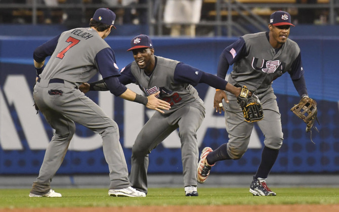 Adam Jones' epic leap helps send US into WBC semifinals - 6abc