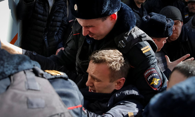 Russian opposition leader arrested amid wave of anti-corruption protests