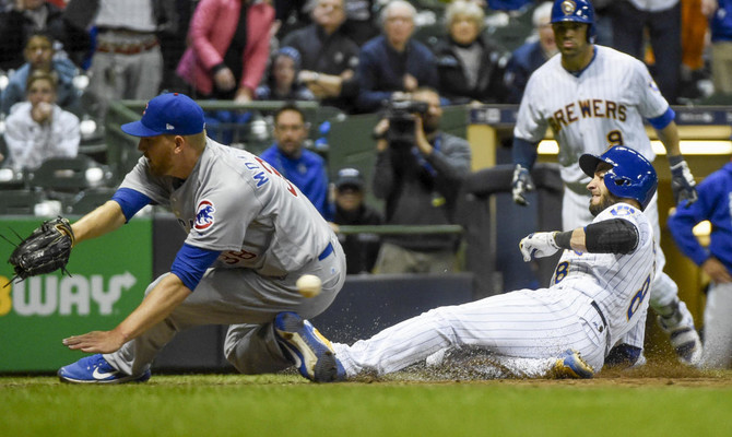 Brewers edge Cubs in 11 innings