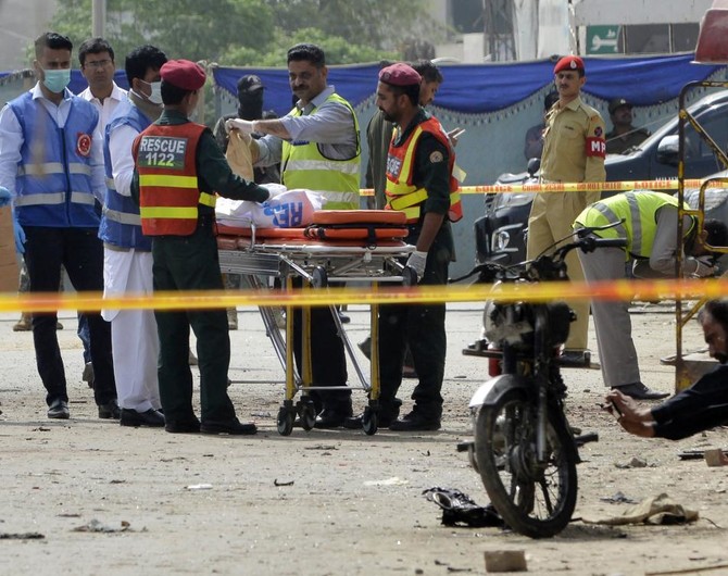 Pakistani police say 10 militants killed in gunbattle in Lahore