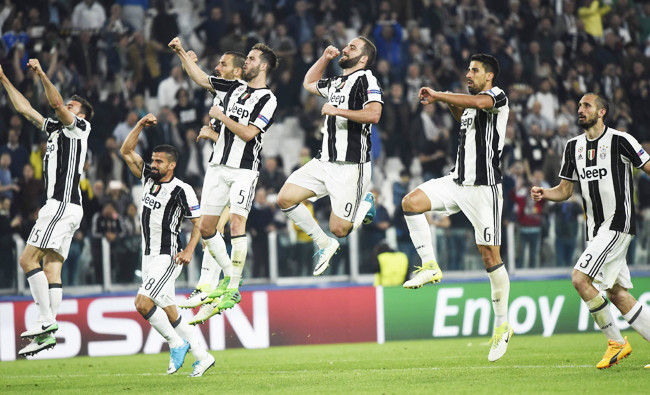 Juventus+Stuns+Barcelona+in+Epic+Champions+League+Clash