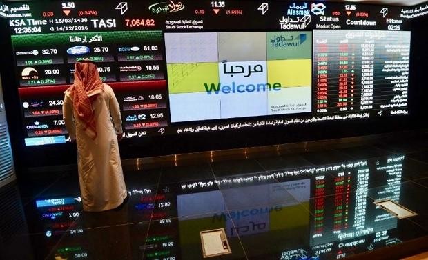 Saudi Arabia cuts deficit by half in first quarter — deputy economy minister