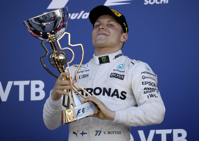 Bottas holds off Vettel for 1st F1 victory in Russia