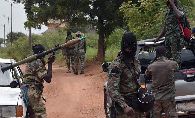 Mutineers block more than 200 trucks outside Ivory Coast’s Bouake