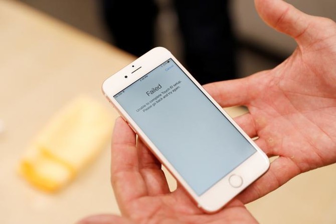 Apple makes iPhone screen fixes easier as states mull repair laws