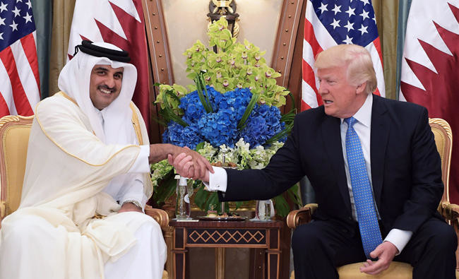 Trump speaks to Qatar’s ruler amid Gulf crisis