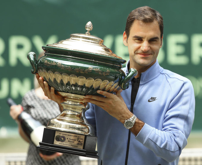 Federer on cloud nine after beating Zverev in Halle final | Arab News