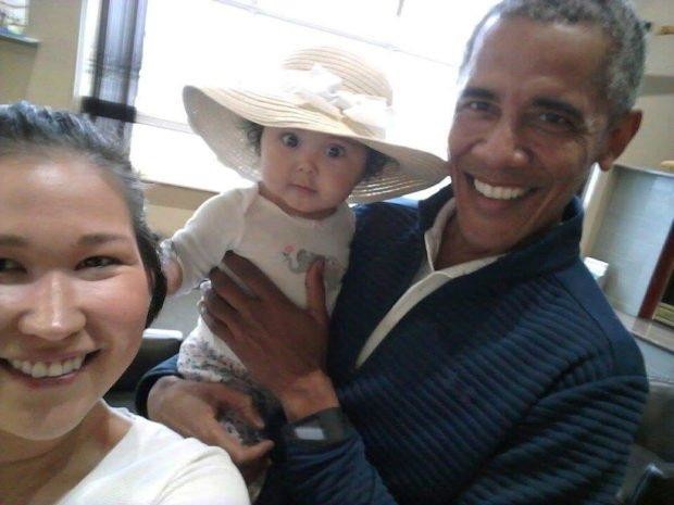 ’Oh my God, it is Obama’: Alaska mom, baby meet ex-president