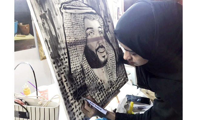 Plastic artists in Makkah compete in depicting crown prince