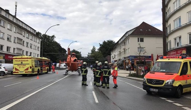 One dead in knife attack in Hamburg supermarket, motive unclear