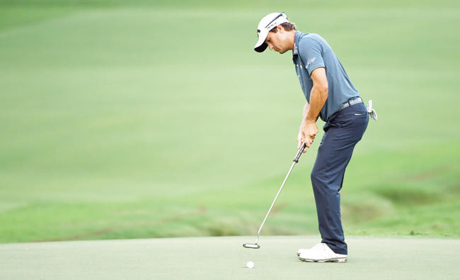 Kisner Survives Wild Finish To Grab Pga Lead Arab News