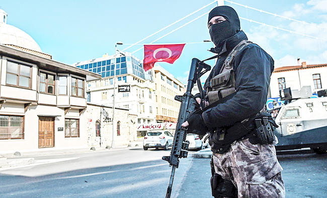 Turkey policeman stabbed to death by Daesh suspect